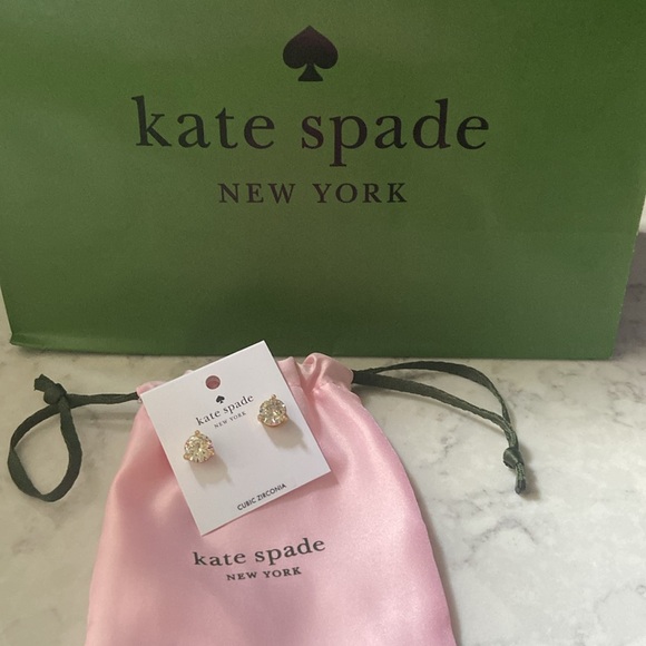 NWT! Authentic ♠️ kate spade clear crystal stud earrings - Picture 3 of 16